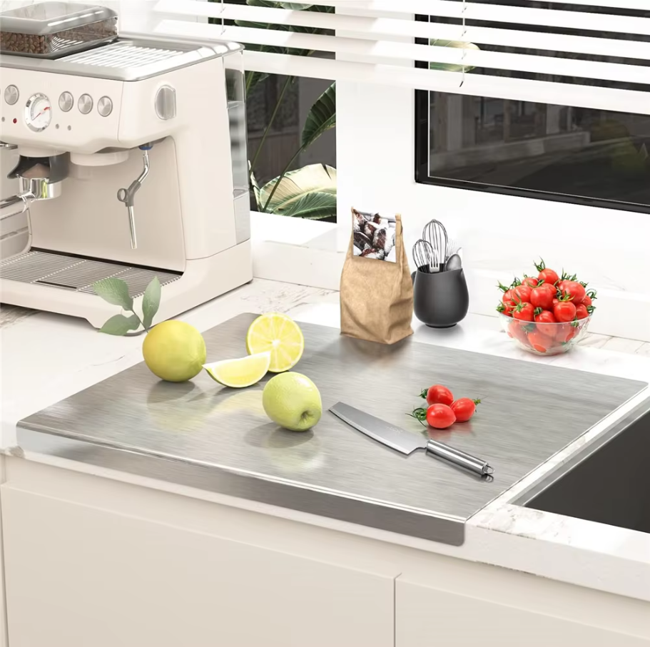 (১৬ইঞ্চি লম্বা ১৬ ইঞ্চি চওড়া)Stainless Steel Cutting Board
