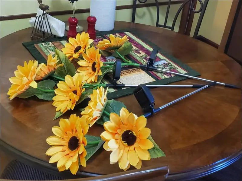 ( ৫ পিচের সেট সোলার লাইট ) Three Head Solar Sunflower Light LED - China To BD Web