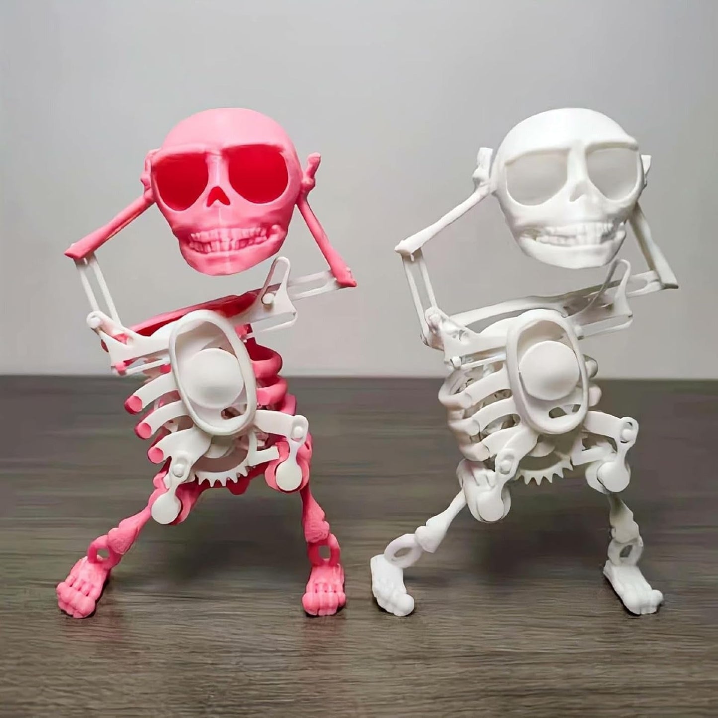 Dancing and Swinging Skull Toy