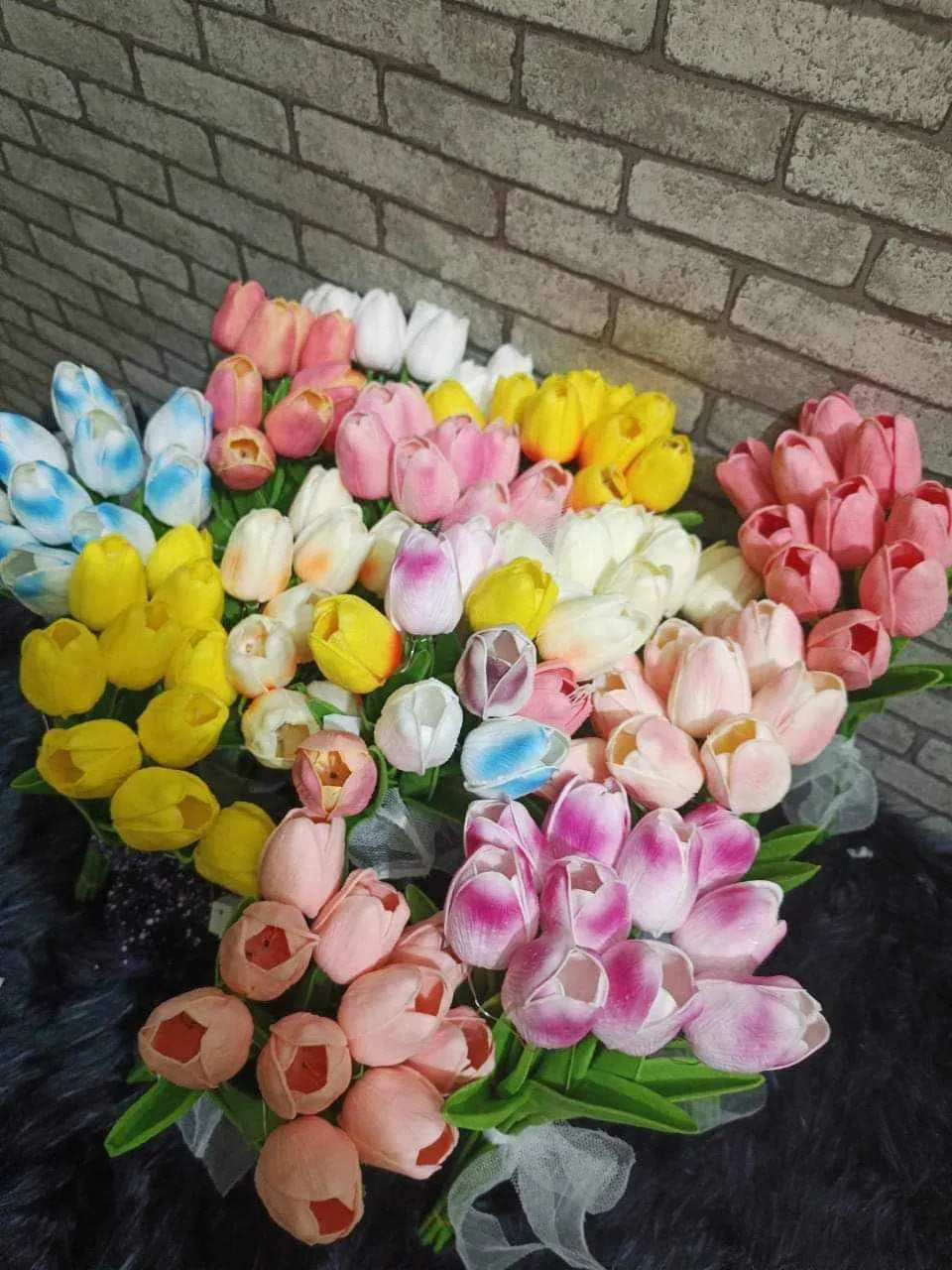 ১০ পিচ-বুলু কালার-Artificial Tulip & Lily Flower Sticks